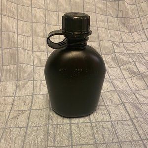 Black 1 Quart canteen with cap & strap NEW